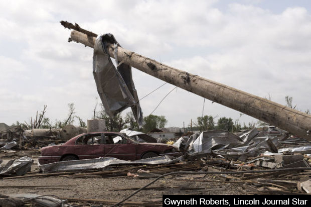 Kriz-Davis Delivers for Storm Victims