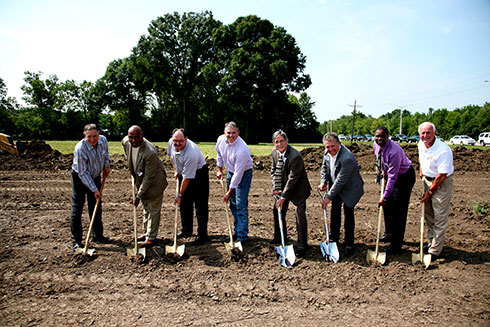 Summit Holds Groundbreaking for Future Louisiana Facility