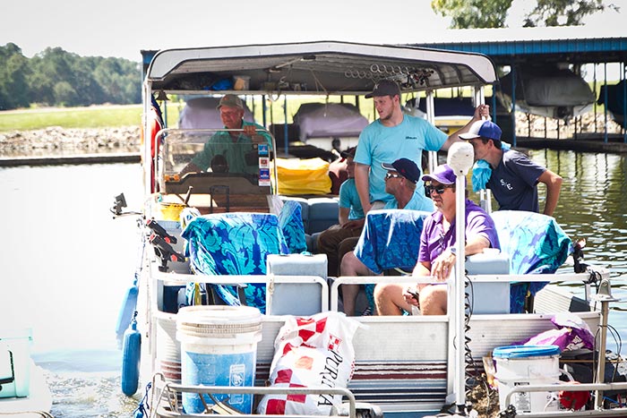 Graves Winlectric Tells Honest Fish Story