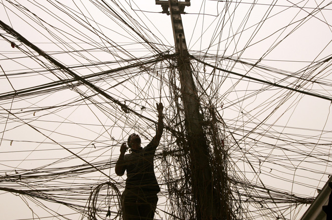 GE, Siemens Battle for Iraq Power Grid