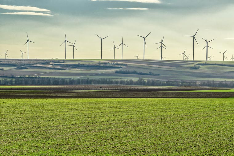 Schneider Electric Calls to Massively Expand Training in Energy Sector