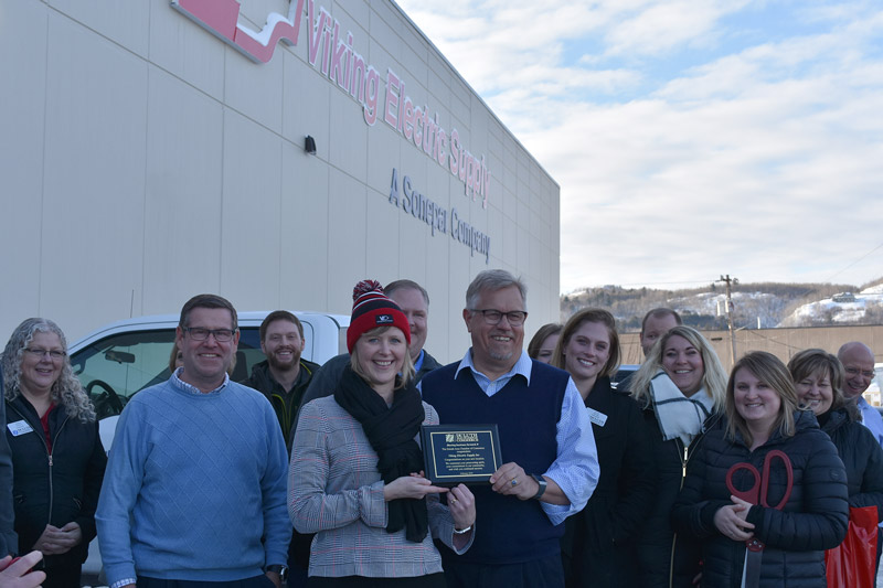Viking Electric Hosts Ribbon Cutting at New Facility