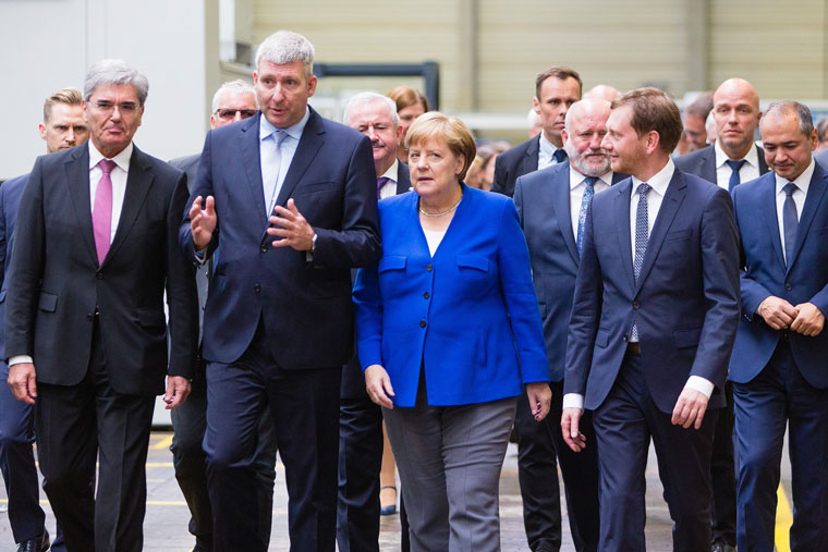 Siemens Signs MOU to Build Innovation Campus, Startup Hub