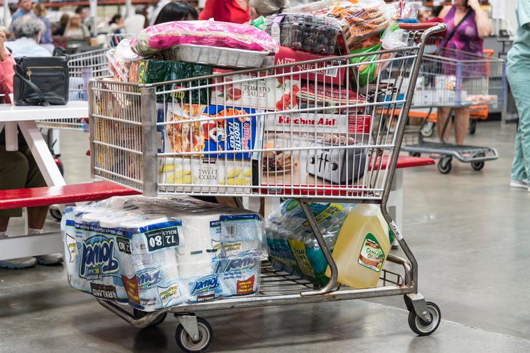US Shoppers Returned With Vigor in May in Partial Rebound