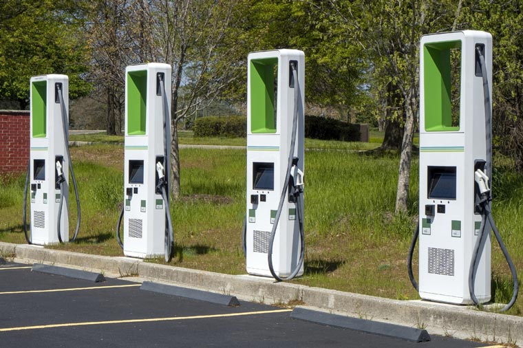 States Get Go-Ahead to Build Electric Car Charging Stations