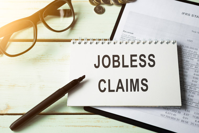 US Jobless Claims Inch Up for the First Time in 7 Weeks