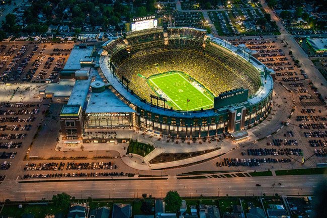 Crestron Upgrades Lighting at Lambeau Field
