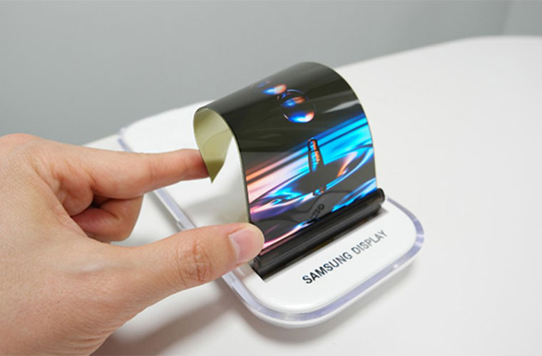 Global Flexible OLED Display Market to Reach $2.4B by 2027