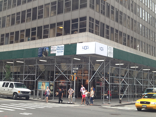New York’s “Sidewalk Shed” Bill Would Require LED Lighting