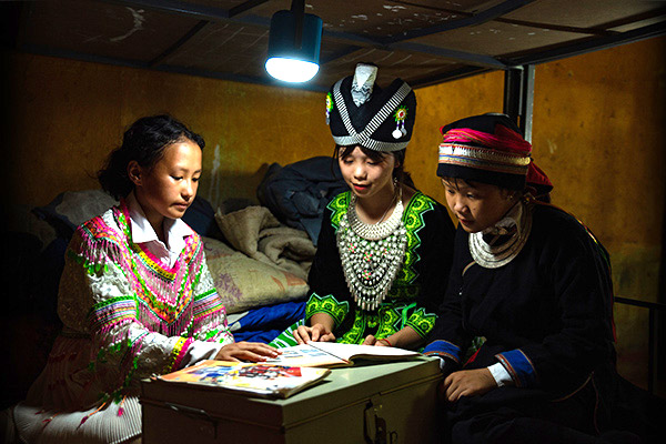 Signify and UNESCO Provide Educational Opportunities in Vietnam