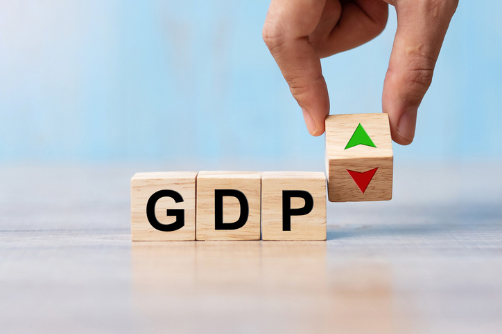 US Economy Grows 3.3% in 2Q