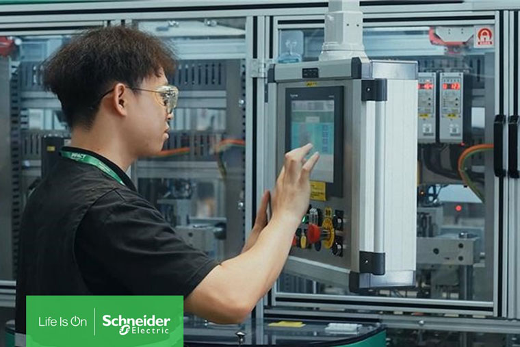 Schneider Electric’s Wuhan Factory Named Global Lighthouse